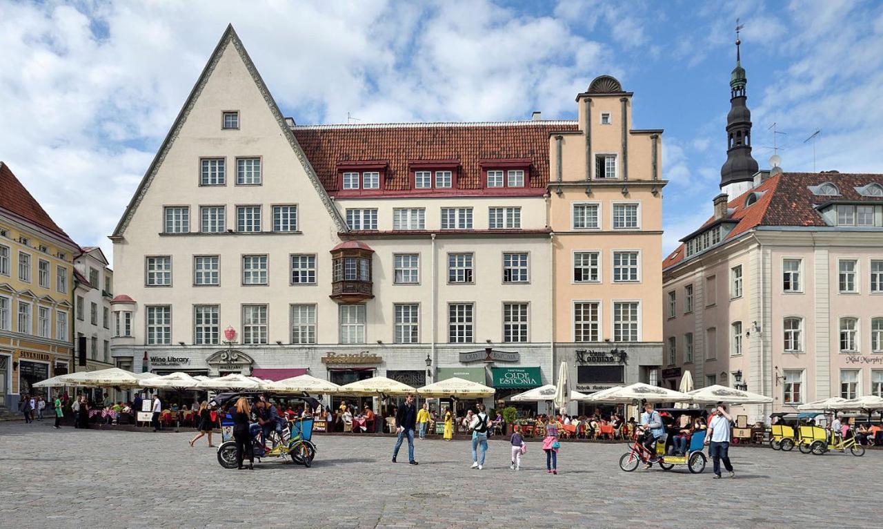 Tallinn City Apartments Old Town Square Buitenkant foto